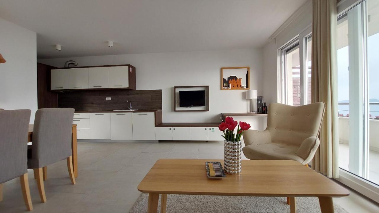 Villa Jolara-Luxury Apartment A8 Мимице Екстериор снимка