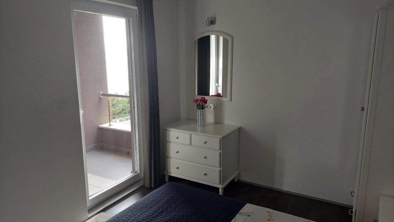 Villa Jolara-Luxury Apartment A8 Мимице Екстериор снимка