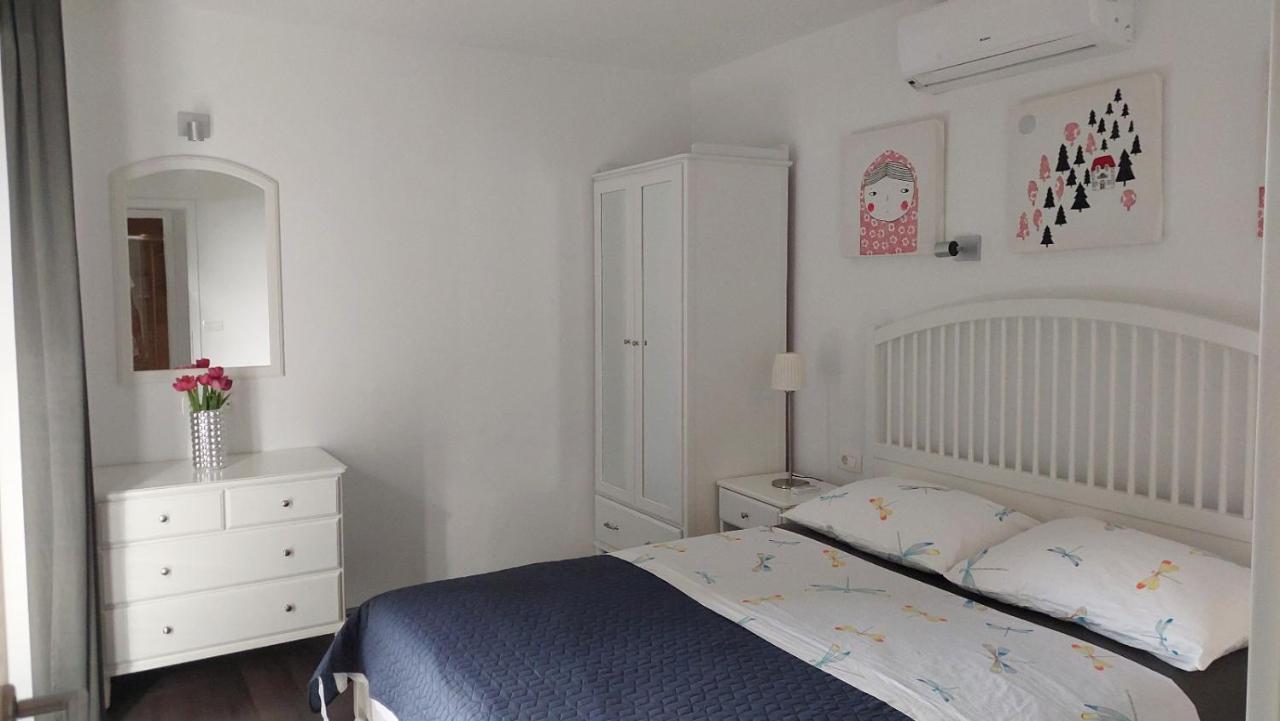 Villa Jolara-Luxury Apartment A8 Мимице Екстериор снимка