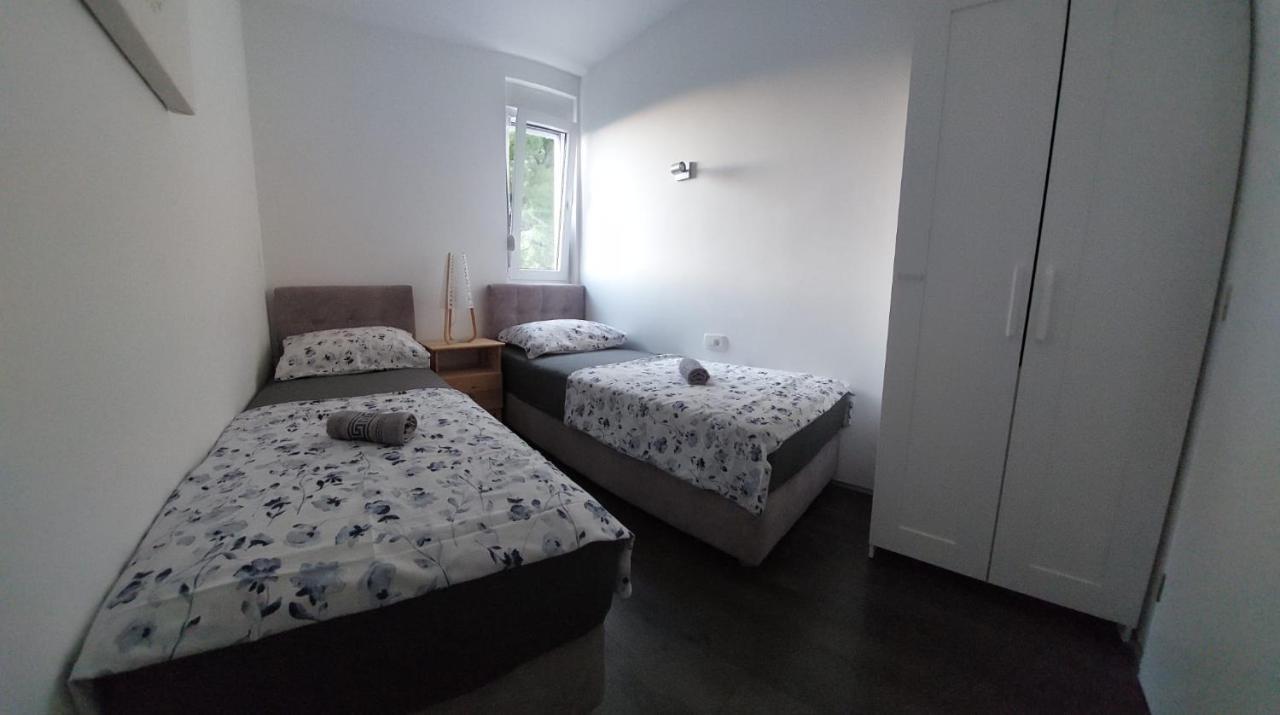 Villa Jolara-Luxury Apartment A8 Мимице Екстериор снимка